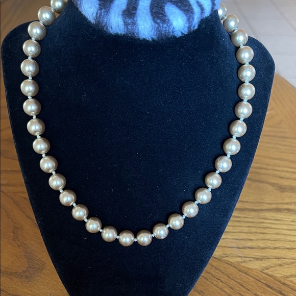 Lauren Ralph Lauren Jewelry - Lauren Ralph Lauren Pearl-Style Necklace in Champagne